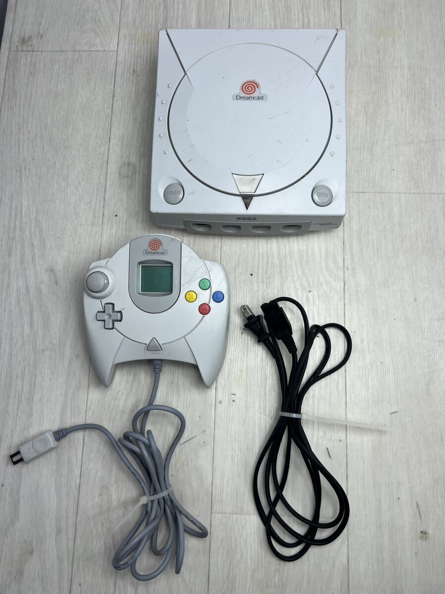 通電確認済み　SEGA セガ　Dreamcast ドリームキャスト HKT-3000　HKT-7700 動作未確認【ジャンク】