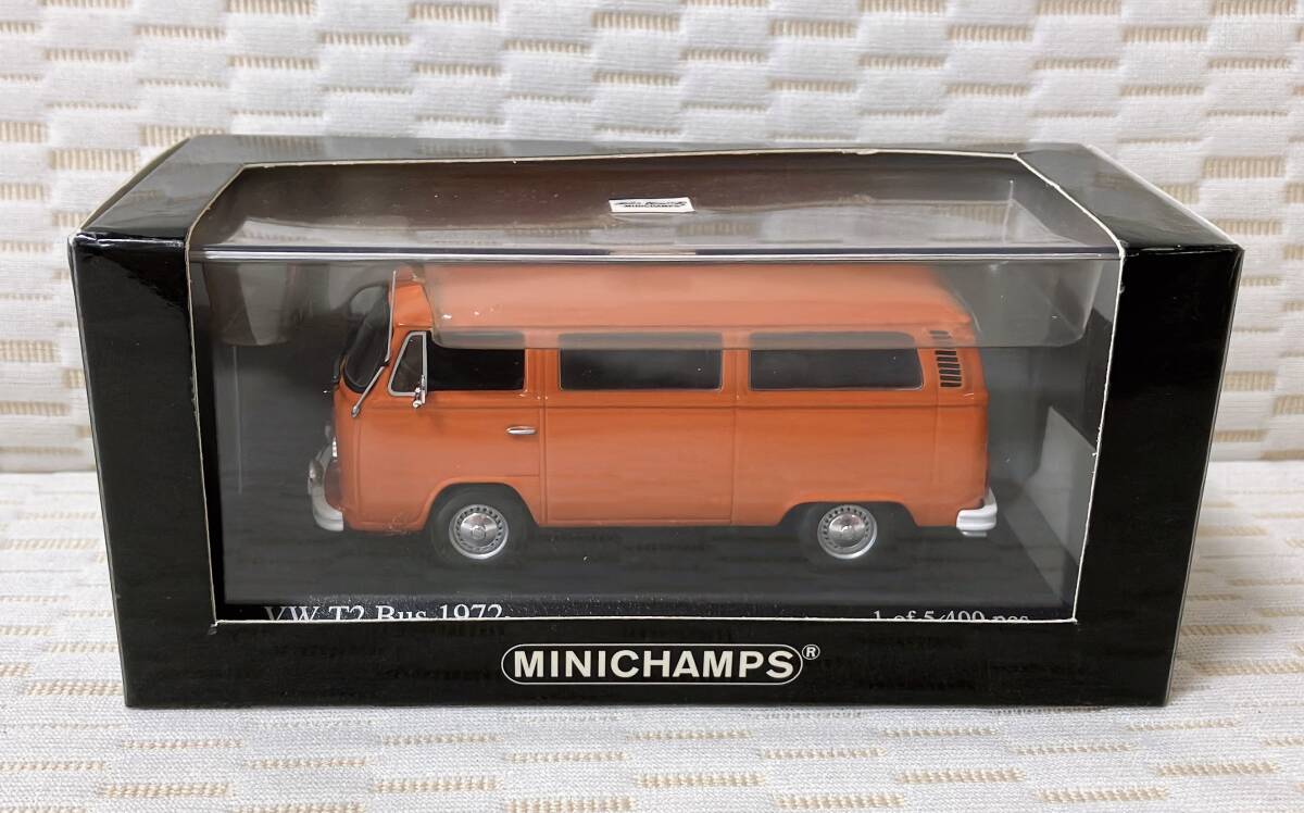 ミニチャンプス VW T2 バス 1972 1/ 43 オレンジ