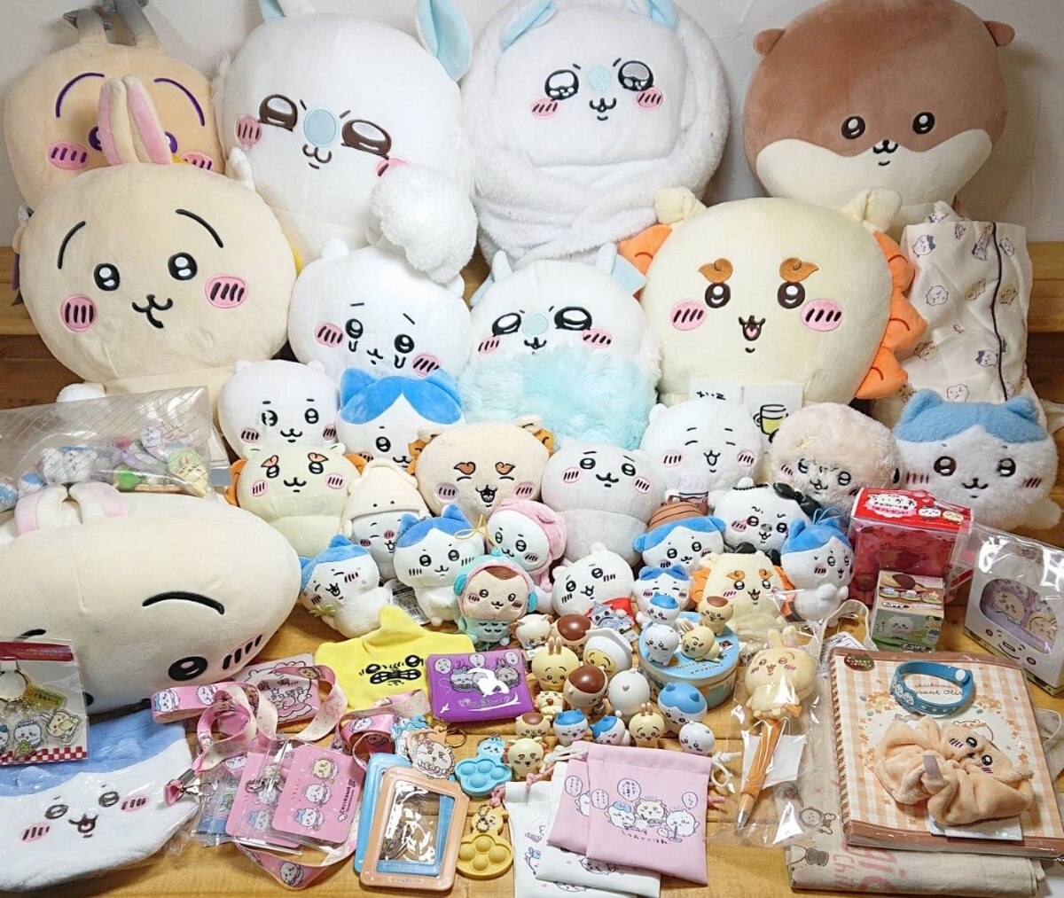 M40801 ちいかわ　ぬいぐるみ　大量まとめ　発送サイズ160　同梱不可　うさぎ　ハチワレ　シーサー　カワウソ　未使用パジャマ
