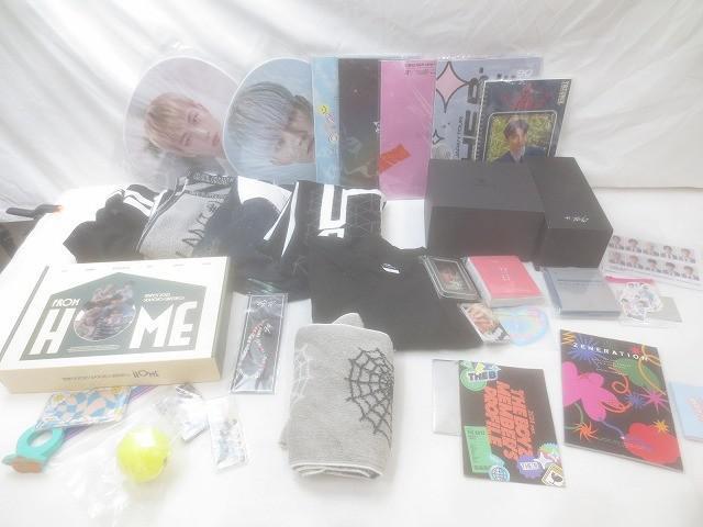 【まとめ売り 中古品】 韓流 Stray Kids EXO THE BOYZ 他 ペンライト VER.2 タオル メッシュTシャツ 等 グッズセット