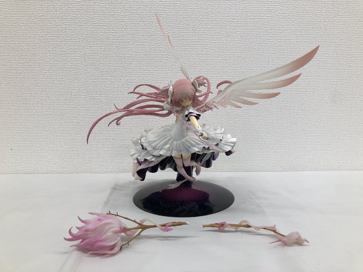 ジャンク品　魔法少女まどか☆マギカ　アルティメットまどか　1/8完成品フィギュア　台座支柱部破損、金属棒欠品・弓破損、欠品　A012791