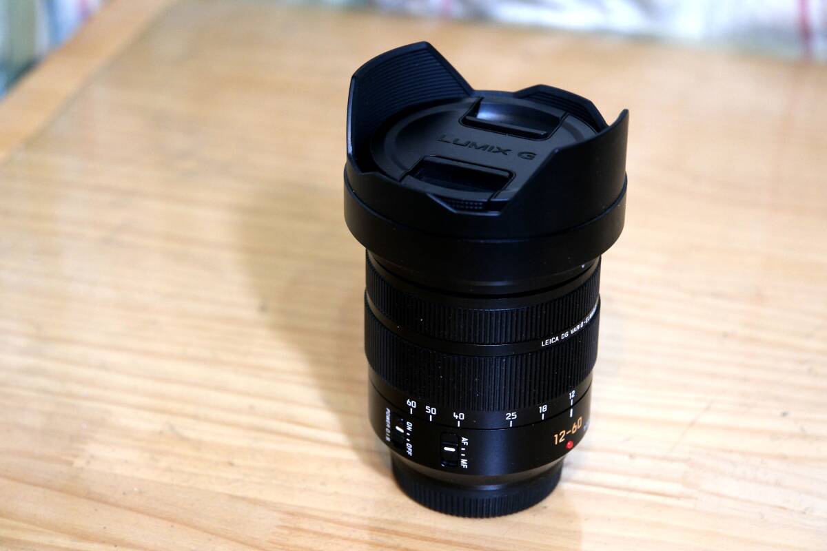 美品 パナソニック　LEICA DG VARIO-ELMARIT 12-60mm/F2.8-4.0 ASPH./POWER O.I.S. H-ES12060　保護フィルター付き