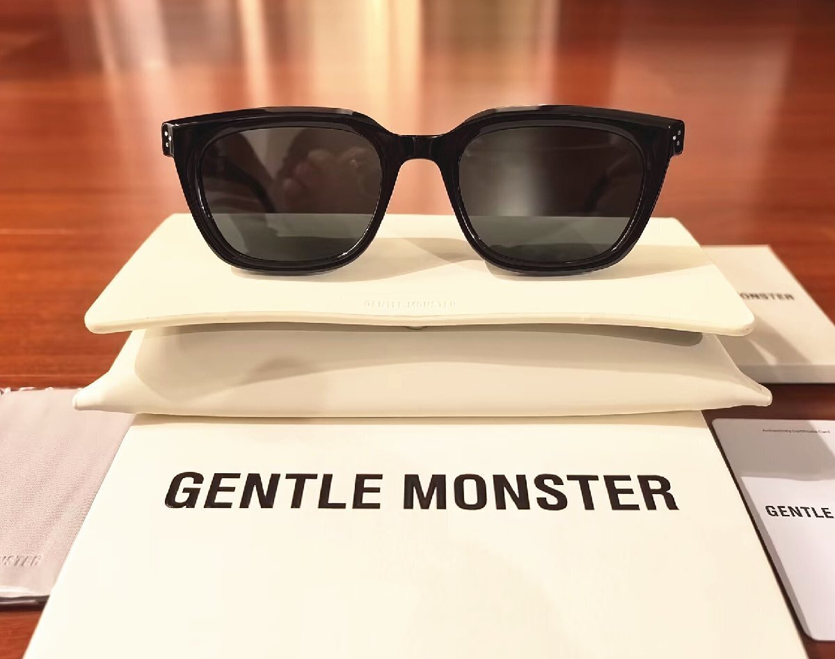 新品未使用※人気モデル*GENTLE MONSTER・ジェントルモンスター HOVO　登坂広臣 BTS 愛用・ブラック・サングラス・黒