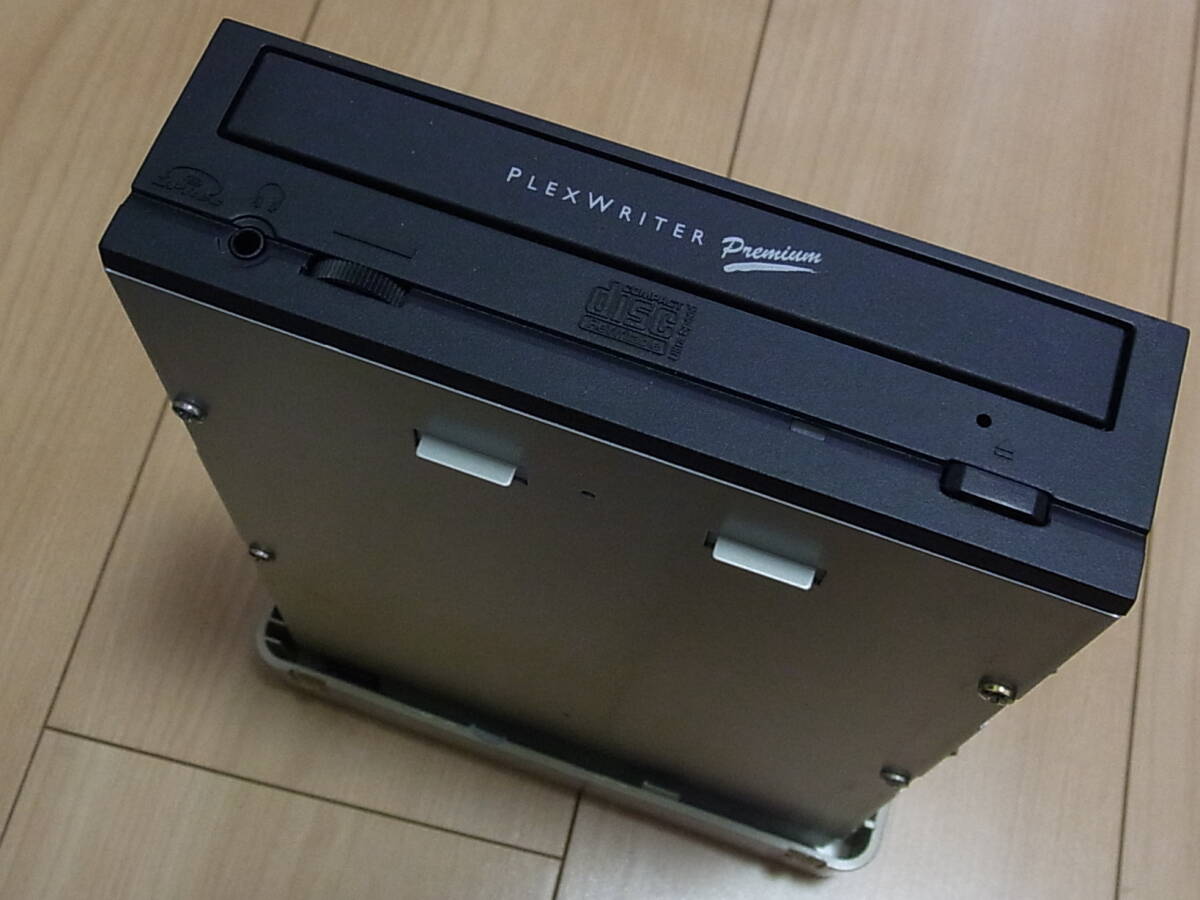 ★PLEXTOR Premium-U /プレクスター/ CD-RW/DRIVE アルミカバー ドライブ/美品!!★