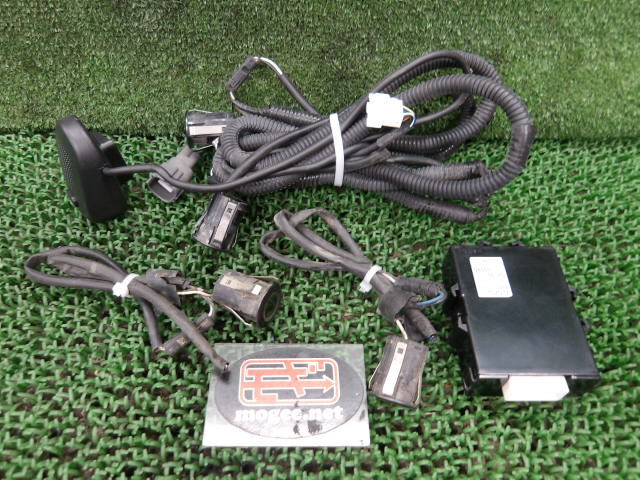 3GG1536 ANR2)) トヨタ プリウス ZVW30 前期型 S 純正 フロント・リアソナーセンサー4個 インジケーター付　08511-74020-Ｂ1/08503-00170
